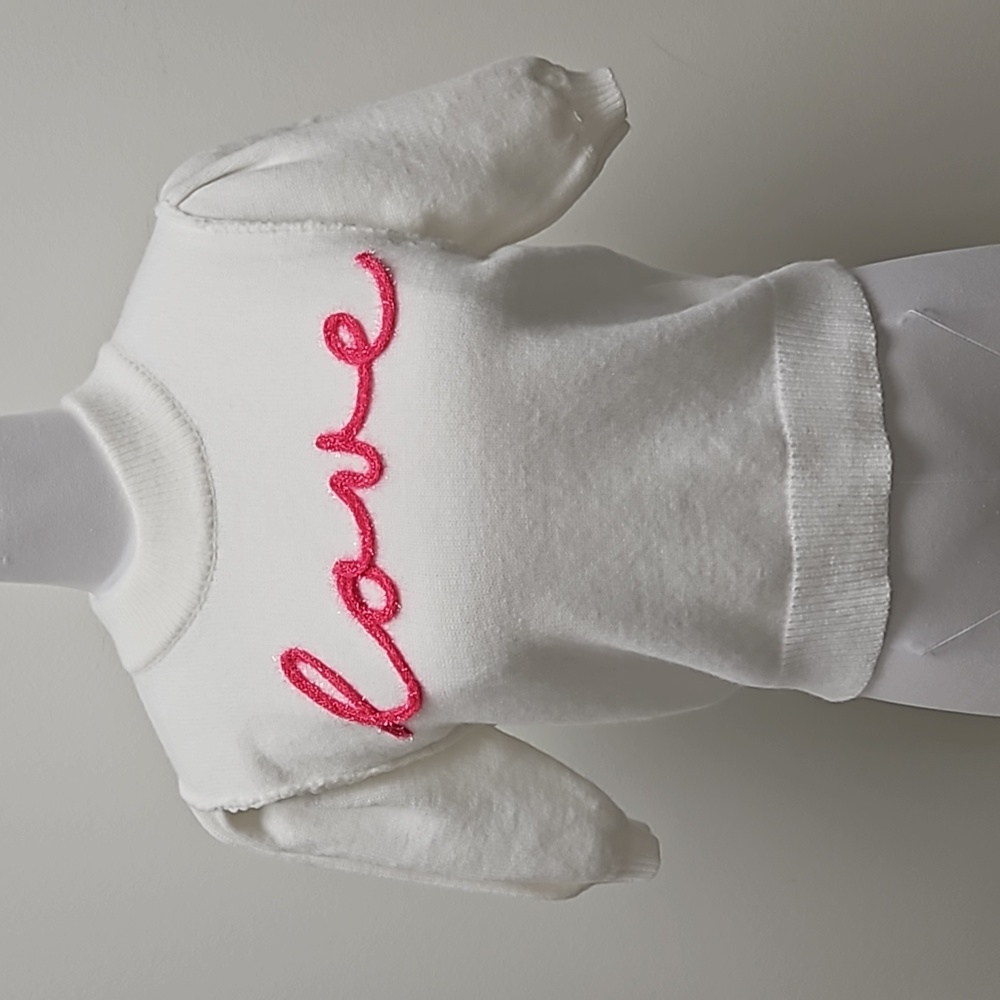 White 'Peach love' sweater
